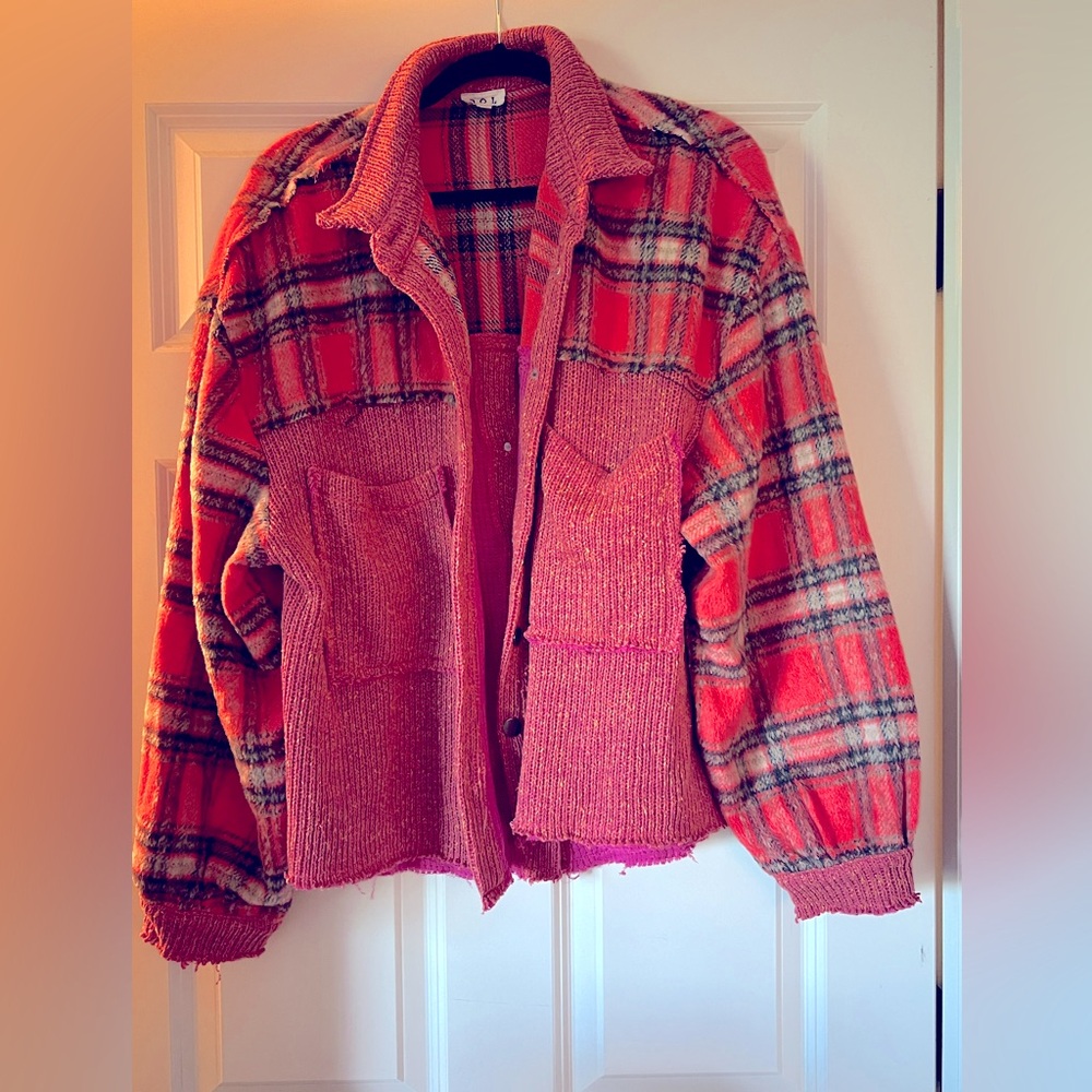 Woman’s Pol Shacket - image 1